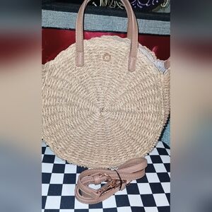 LAUREN CONRAD WOVEN STRAW CROSSBODY WOTH STRAP